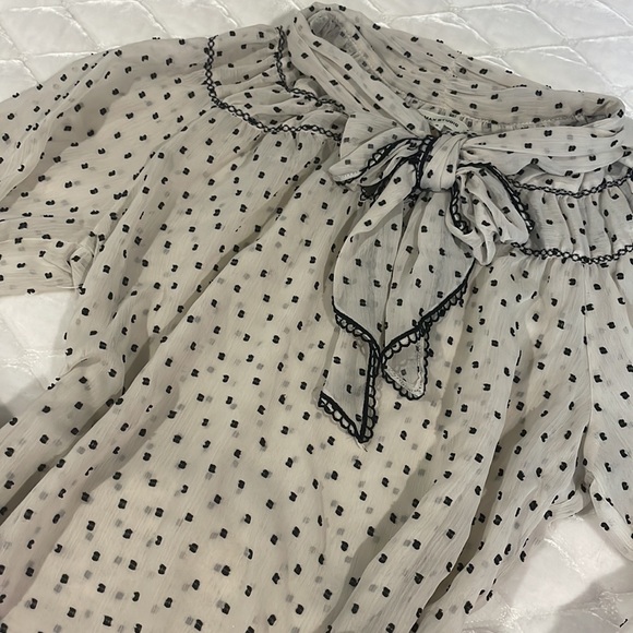 Top - Picture 2 of 3